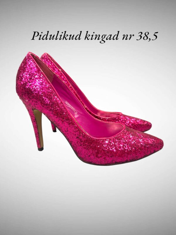 Roosad kingad 38,5