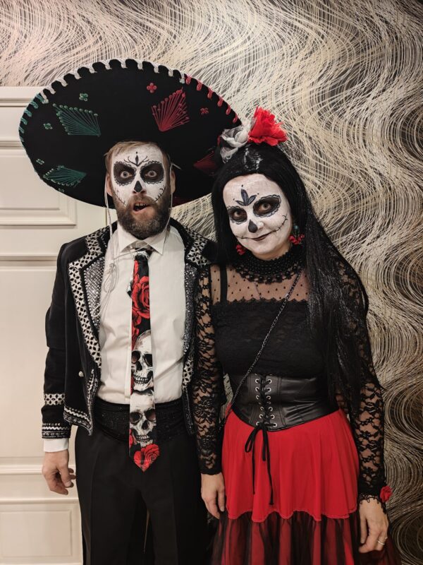 Surnutepüha kostüüm