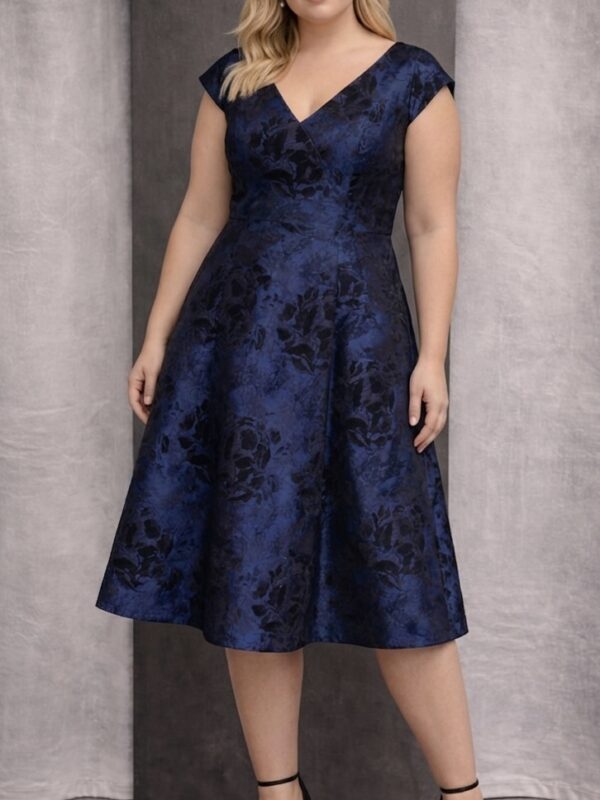 Tumesinine pidulik kleit suurus L